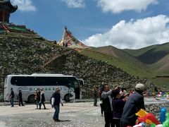 到处风马旗-日月山景区
