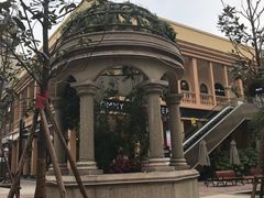 -王府井奥莱临潼小镇(临潼店)