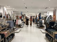 -优衣库(南京建邺万达广场店)