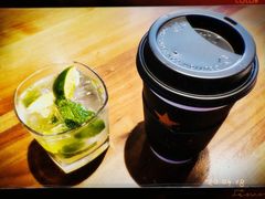 -星巴克(港汇1号办公楼店)