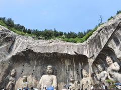 -龙门石窟