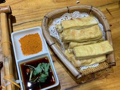 -老滇山寨•云南特色菜•地方菜•民族风情歌舞表演(金碧店)