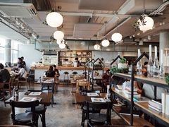 -ROAST coffee & eatery