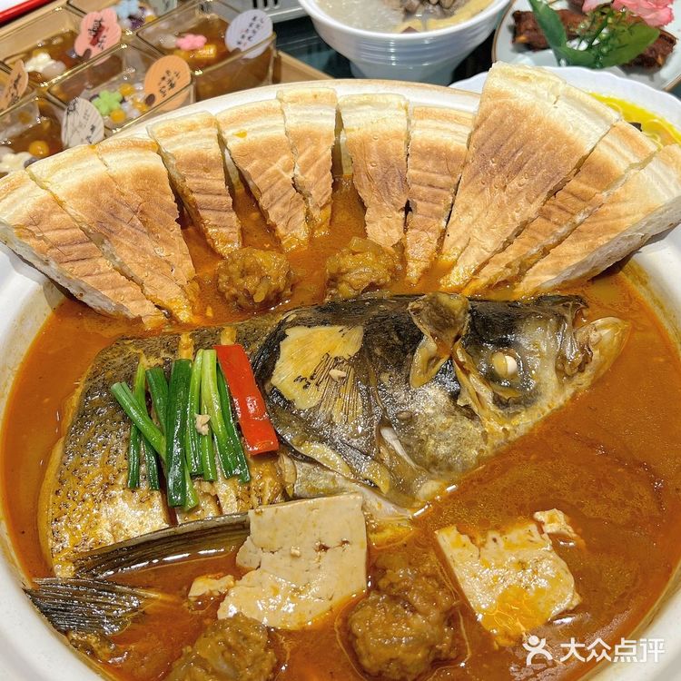感谢南京土著带路!玄武湖畔30年老店。。