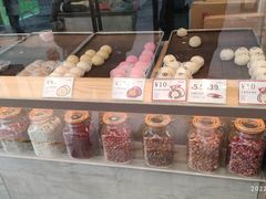 -十三不靠·球酥点心(台东步行街店)