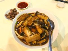 菜园野菌烧豆腐-地茂馆