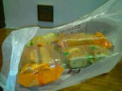 -华荣西饼屋(永护店)