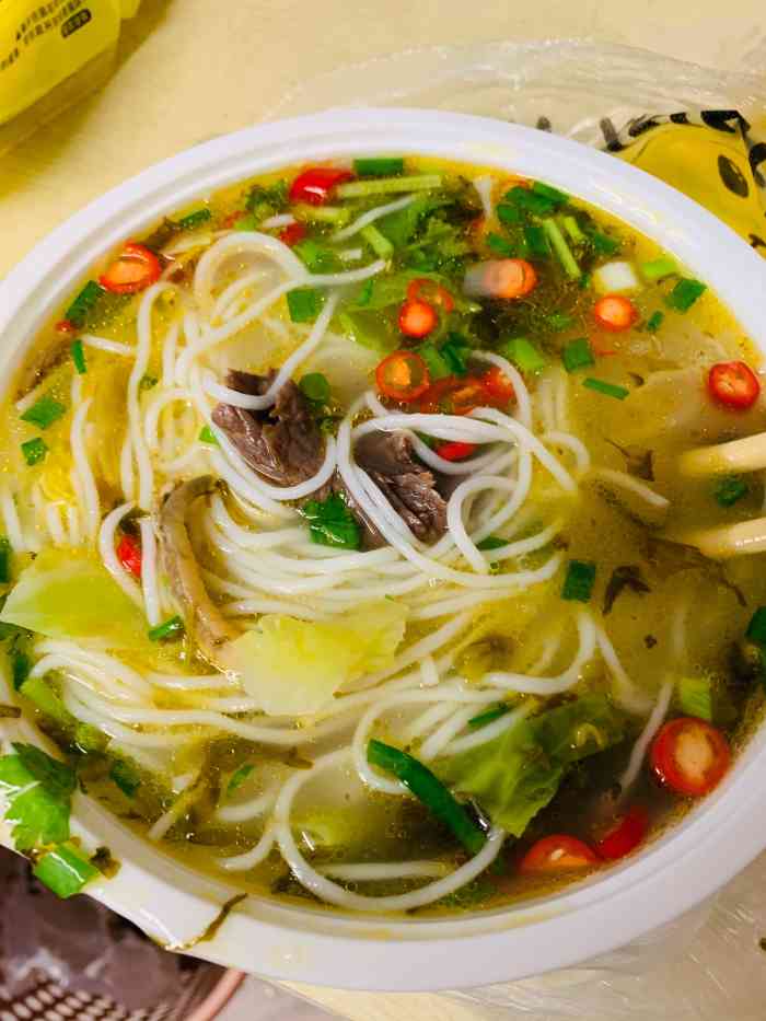 鲜师傅骨汤羊肉米粉(王府井店)