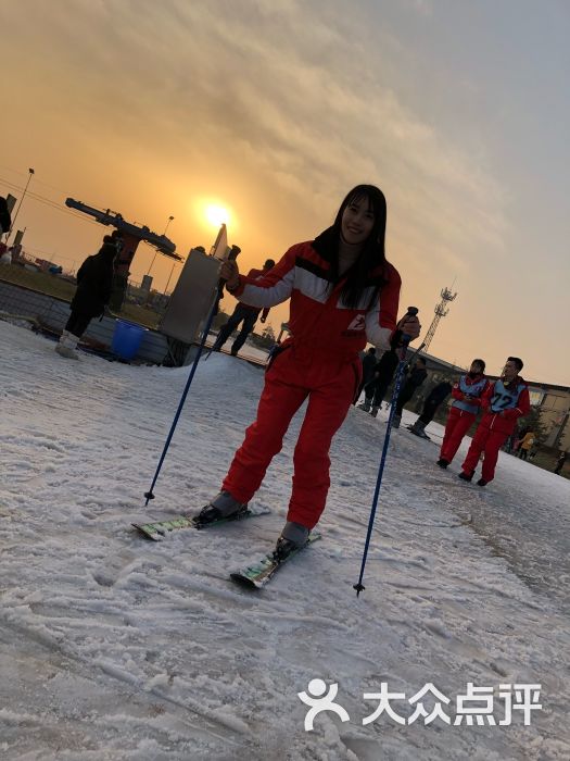 袁家村必捷滑雪场图片