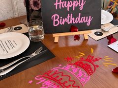 -Mark&Mars Restaurant