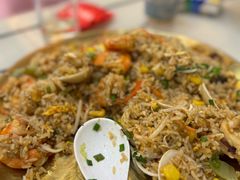 -覃记海鲜美食餐厅