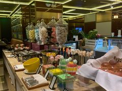 自助取餐区-大中华希尔顿酒店-念自助餐·嗨啤·小龙虾