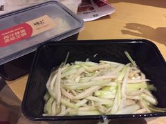 韭黄炒杏鲍菇-味上湘菜馆(岳麓山店)
