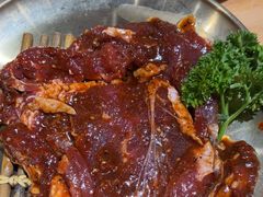-汉城烤肉·黑金冠(华山路店)