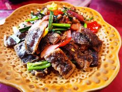 蕨粑炒腊肉-古城苗家土菜馆(河景餐厅店)