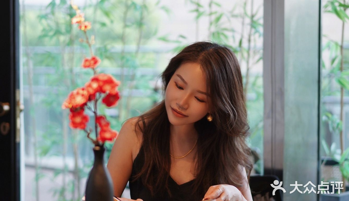 东莱馋房越吃越爱 魔都质感鲁菜