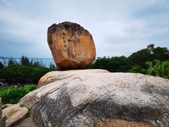 -东山风动石景区