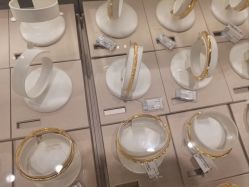 -周大福CHOW TAI FOOK(浦东八佰伴店)