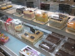 面包甜点陈列柜-楠舍烘焙(大学城店)