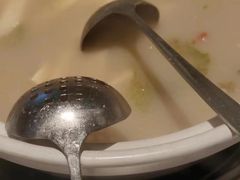 -三人行骨头王火锅(长寿店)