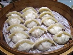 酱肉芸豆包-三个渔夫·蒸汽海鲜(小白楼店)