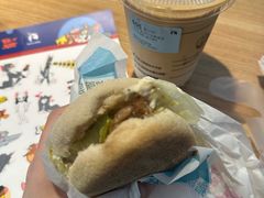 -麦当劳(深圳北站B2检票口楼上)