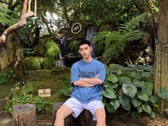 -Chom Cafe and Restaurant