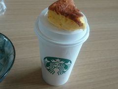 -星巴克(静安嘉里中心B2店)