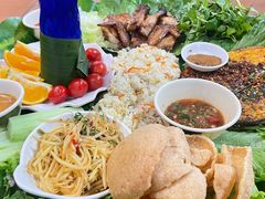 -沐毫傣泐云南菜孔雀宴•手抓饭傣味烧烤(曼听公园店)