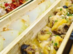 -胡须哥网红竹筒菜