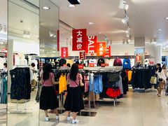 -H&M(天一广场店)