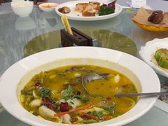 -泉龙渔村·粤式早茶·金牌烧鹅(中山三乡店)