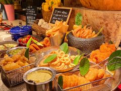 -松山湖凯悦酒店·Café自助餐厅·周末火舞秀表演