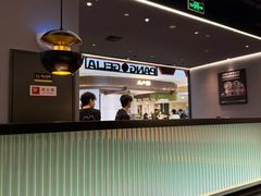 -胖哥俩肉蟹煲(湖滨银泰in77店)