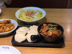 高山笋干烧肉-杭百味·大众精选杭帮菜(西湖音乐喷泉店)