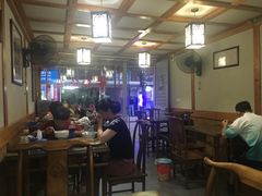 -街头顶黄记馄饨王(中山中路店)