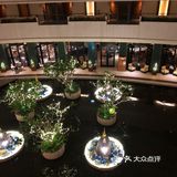 四楼还有游泳池，可以上去游泳