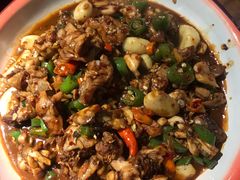 嫩豆腐牛蛙-老三样·美食研究中心(世贸路店)