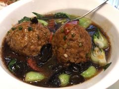 -红鼎豆捞·非遗鲍皇汤火锅(宝丰路店)