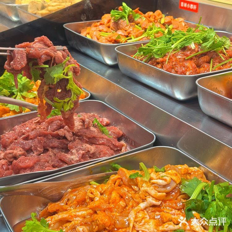 现在合肥牛肉自助开始卷甜品了？