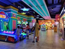 -LuckyStar幸运星家庭娱乐中心(东莞国贸店)