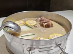 -肥仔文澳门猪骨煲(南京西路店)