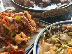 -八两八金·莱芜特色炒鸡(市南漳浦路店)