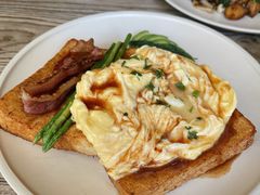-Common Table · Brunch & Coffee