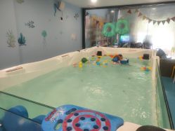 -香港3861婴幼儿游泳馆(东海商务中心店)