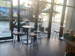 -星巴克臻选(威海威高广场店)