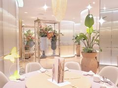 -香港百合居(LCM置汇旭辉广场店)