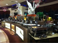 -荣誉国际酒店-云顶旋转餐厅