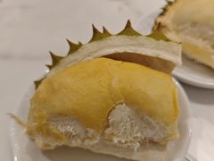 -雍容荟帝王蟹活龙虾展台自助(IFS黑金店)