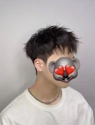 -海文先生国潮烫染男士理发馆